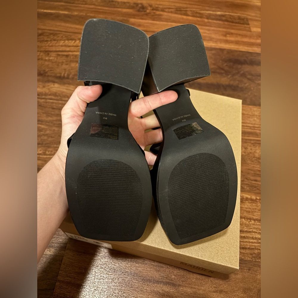 STEVE MADDEN Disco Platform Sandal in Black *New In Box - Picture 8 of 10